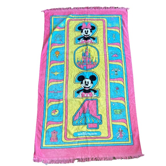 Disney Parks 2024 Disney World Adventure Beach Bath Towel 33"×61" - Picture 1 of 3